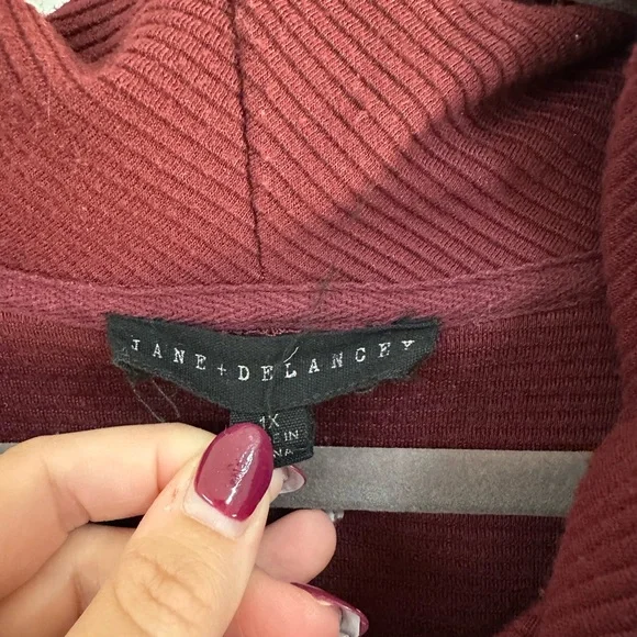 Maroon turtle neck long sleeve top - Picture 2 of 4